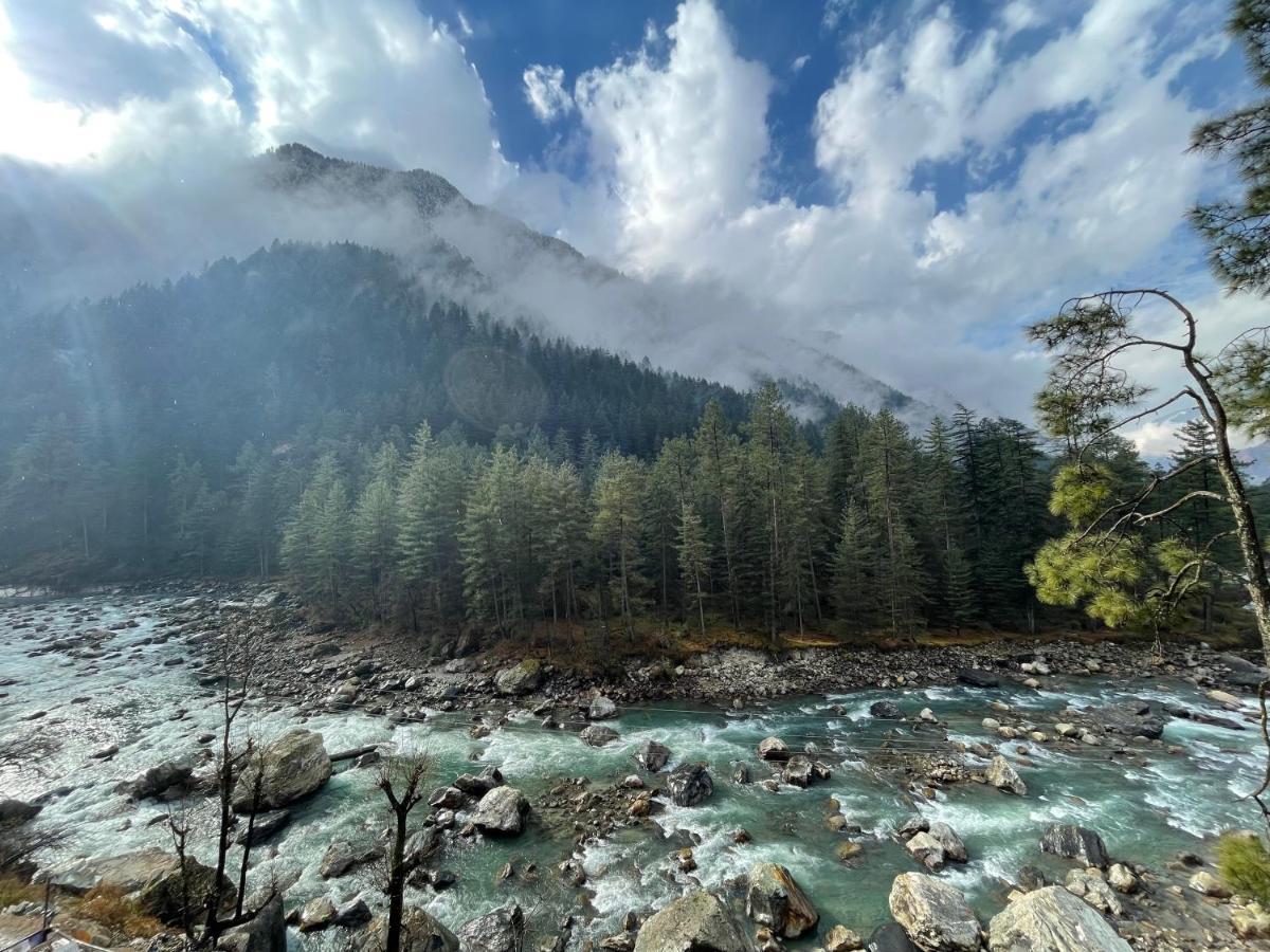 Wabi Sabi Riverside Hostel Kasol Bagian luar foto